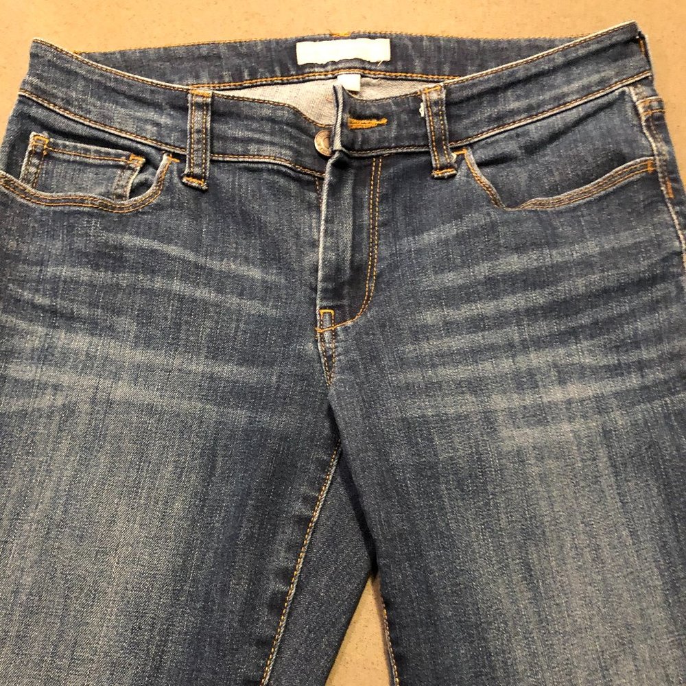 Banana Republic Midrise Skinny Fit Jeans. Medium wash size 26/2